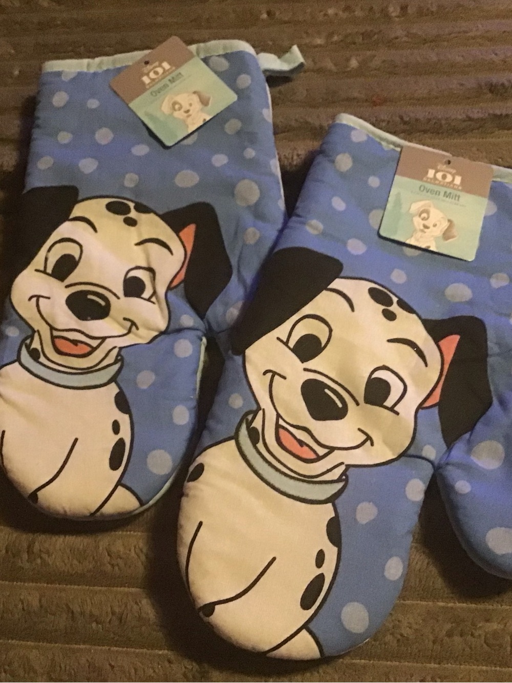 101 Dalmatians Blue Cartoon Dog Oven Mitts - Official Character Design